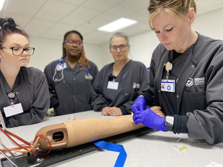 Students in Medical Assisting lab